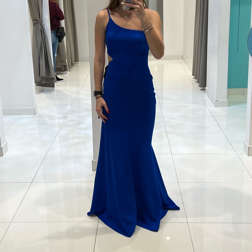 Camille la vie prom dress